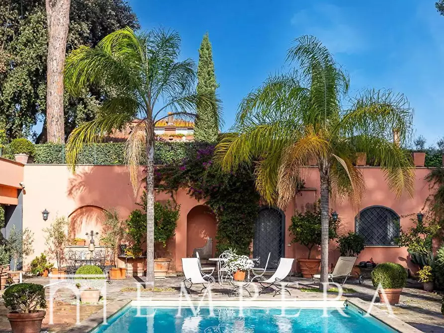 Immagine 4 di Villa in vendita  in Via Del Casale Solaro a Roma