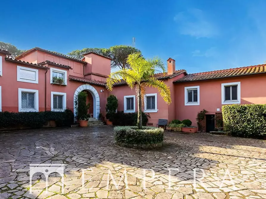 Immagine 11 di Villa in vendita  in Via Del Casale Solaro a Roma