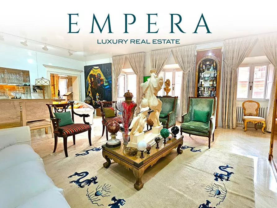 Immagine 1 di Appartamento in vendita  in Via Margutta a Roma