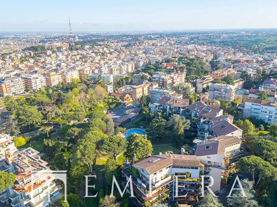 Immagine 6 di Villa in vendita  in Via Massimi a Roma