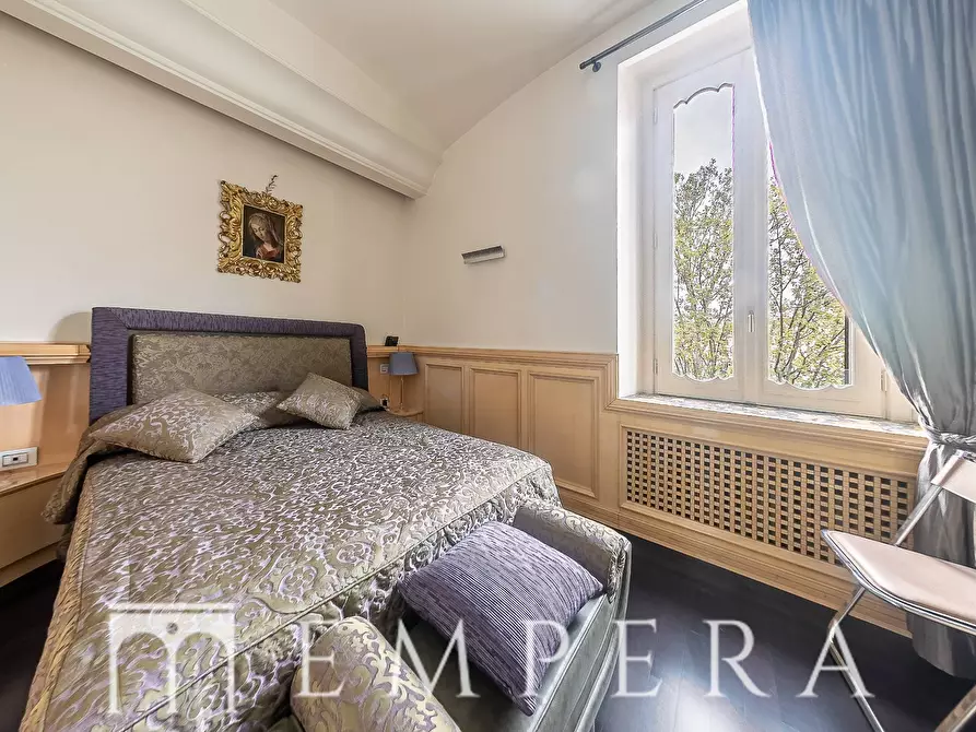 Immagine 5 di Appartamento in vendita  in Piazza Del Porto Di Ripetta a Roma