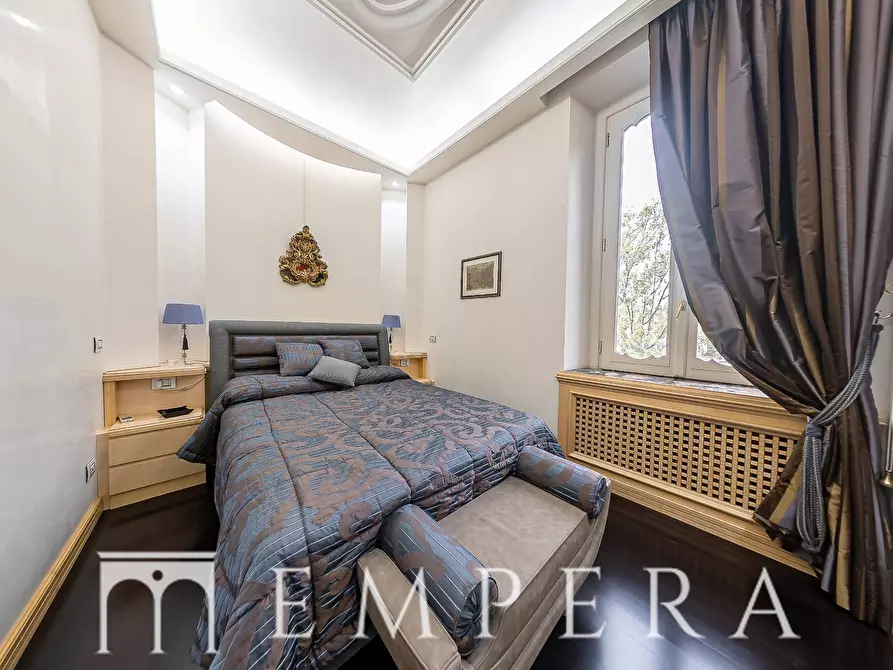 Immagine 6 di Appartamento in vendita  in Piazza Del Porto Di Ripetta a Roma