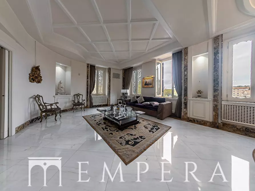 Immagine 7 di Appartamento in vendita  in Piazza Del Porto Di Ripetta a Roma