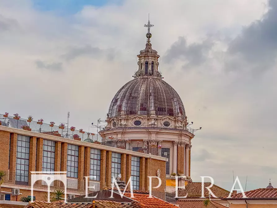 Immagine 12 di Appartamento in vendita  in Piazza Del Porto Di Ripetta a Roma