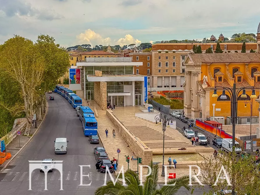 Immagine 14 di Appartamento in vendita  in Piazza Del Porto Di Ripetta a Roma