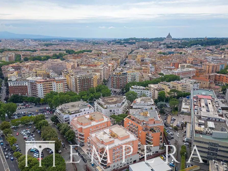 Immagine 3 di Attico in vendita  in Via Della Giuliana a Roma