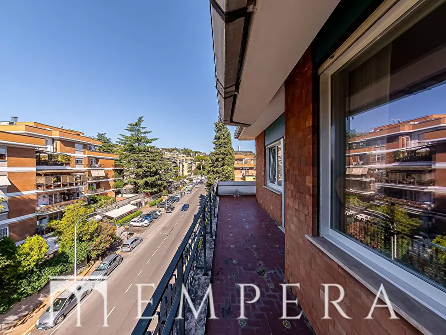 Immagine 19 di Attico in vendita  in Via Della Farnesina a Roma