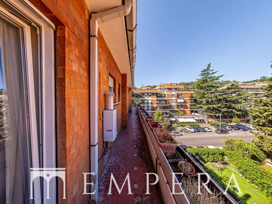 Immagine 20 di Attico in vendita  in Via Della Farnesina a Roma