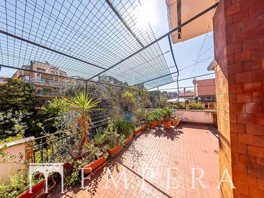 Immagine 23 di Attico in vendita  in Via Della Farnesina a Roma