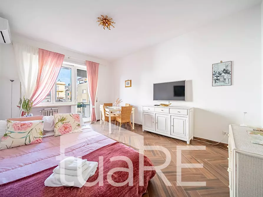 Immagine 14 di Appartamento in vendita  in Via Alberico Albricci a Roma