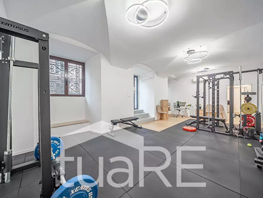 Immagine 14 di Negozio in vendita  in Via Mazzarino a Roma