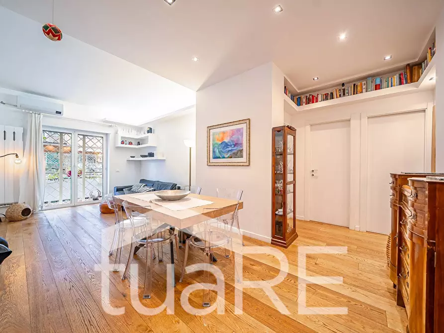 Immagine 2 di Appartamento in vendita  in Via Di Santa Maria Goretti a Roma