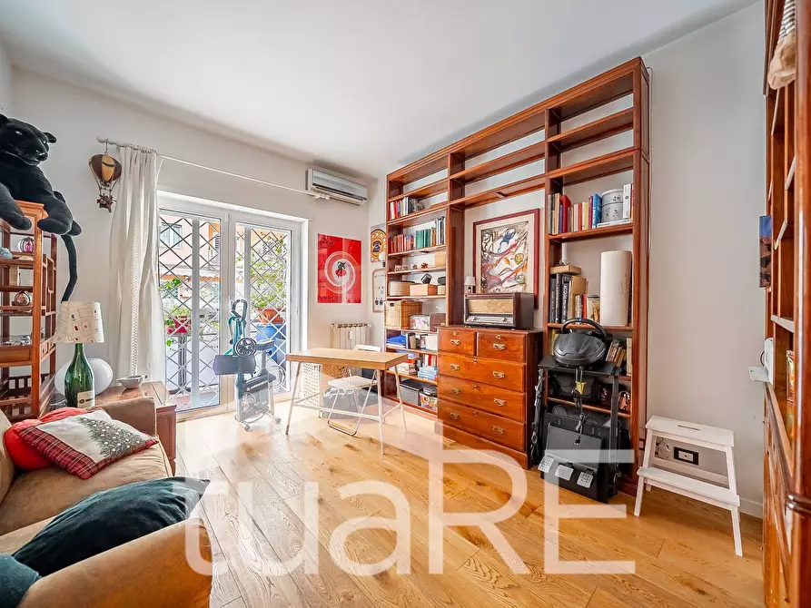 Immagine 6 di Appartamento in vendita  in Via Di Santa Maria Goretti a Roma