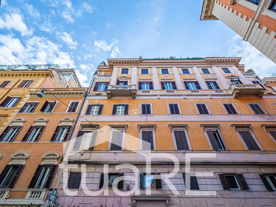 Immagine 22 di Appartamento in vendita  in Via Della Mercede a Roma