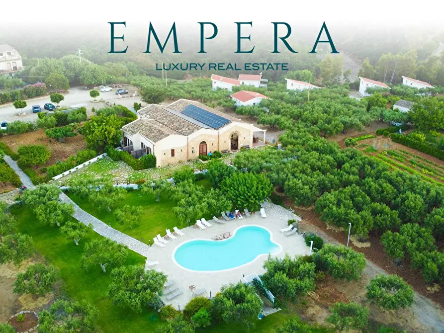 Immagine 1 di Villa in vendita  in CONTRADA CIAULI a Castellammare Del Golfo