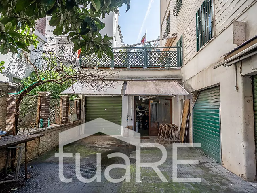 Immagine 3 di Box auto in vendita  in Viale Bruno Buozzi a Roma