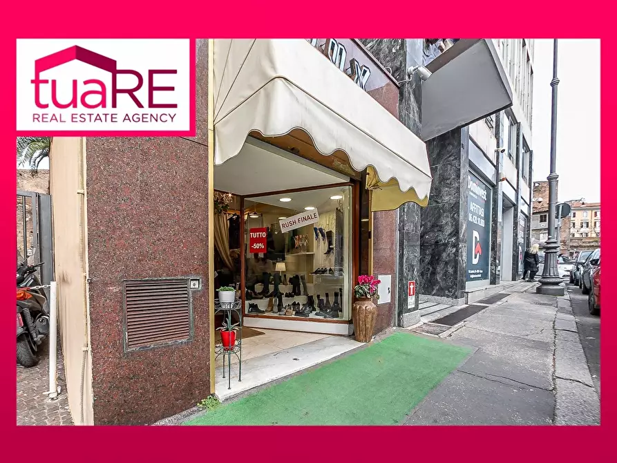 Immagine 1 di Negozio in vendita  in Piazza Fiume a Roma