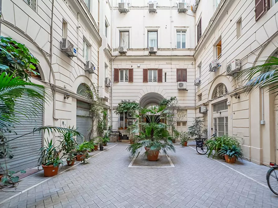 Immagine 13 di Appartamento in affitto  in Lungotevere Dei Mellini a Roma