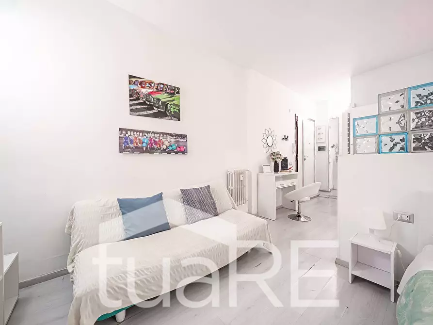 Immagine 3 di Appartamento in vendita  in Via Marcantonio Bragadin a Roma