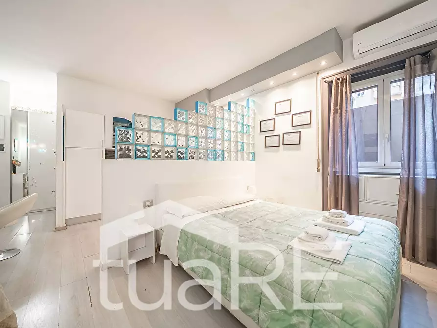 Immagine 4 di Appartamento in vendita  in Via Marcantonio Bragadin a Roma