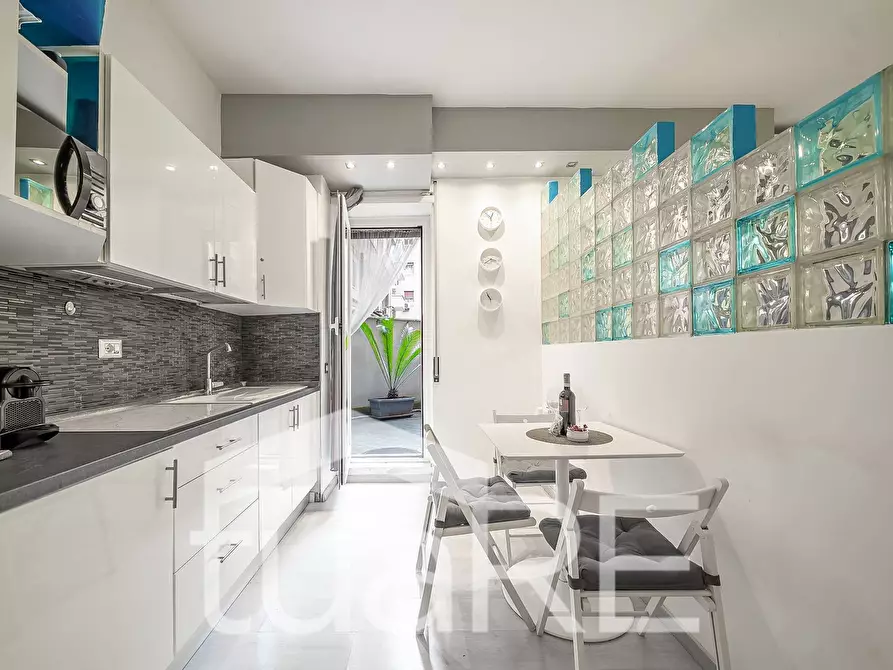 Immagine 6 di Appartamento in vendita  in Via Marcantonio Bragadin a Roma