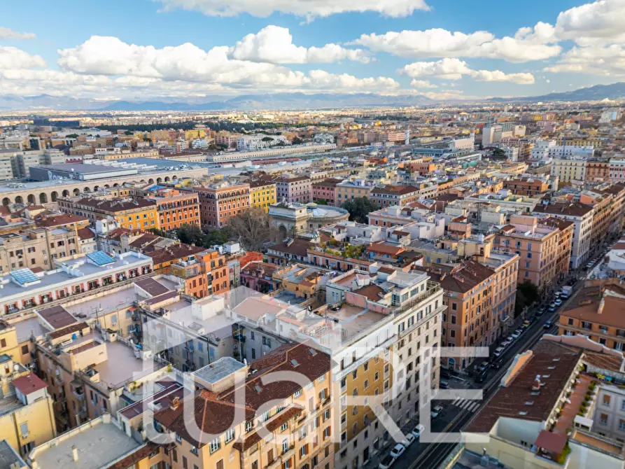Immagine 16 di Appartamento in vendita  in Via Cavour a Roma