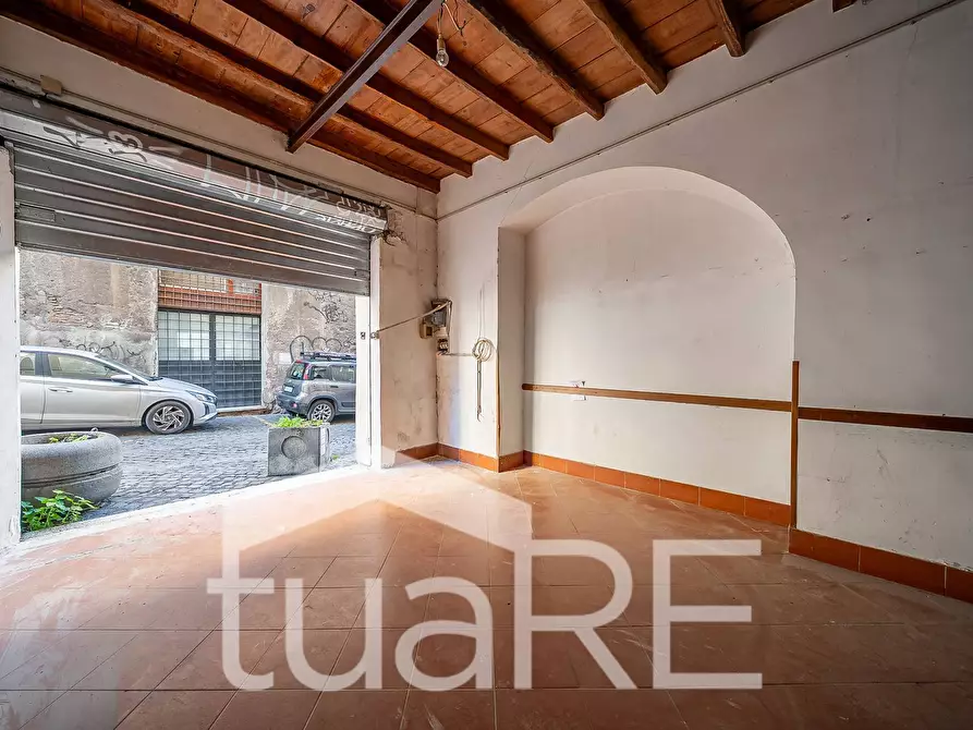 Immagine 15 di Appartamento in vendita  in Vicolo Del Cedro a Roma