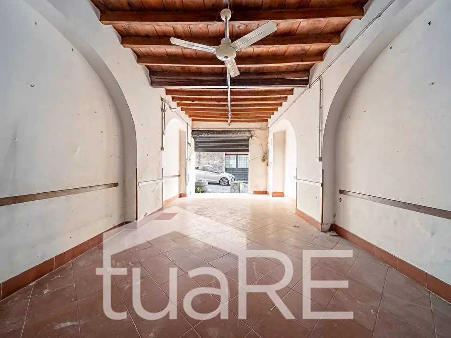 Immagine 3 di Box auto in vendita  in Vicolo Del Cedro a Roma