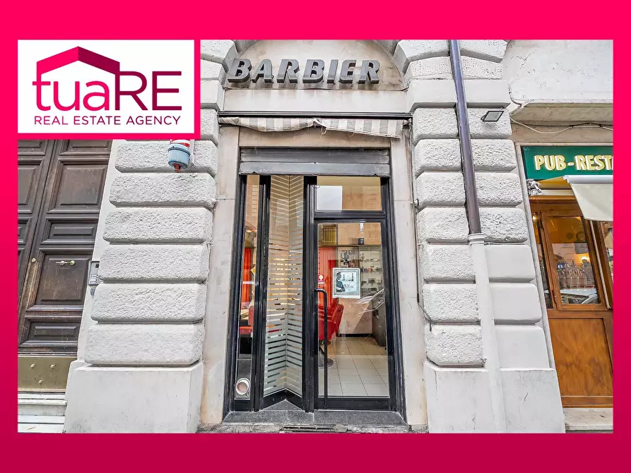 Immagine 1 di Negozio in vendita  in Via Montebello a Roma