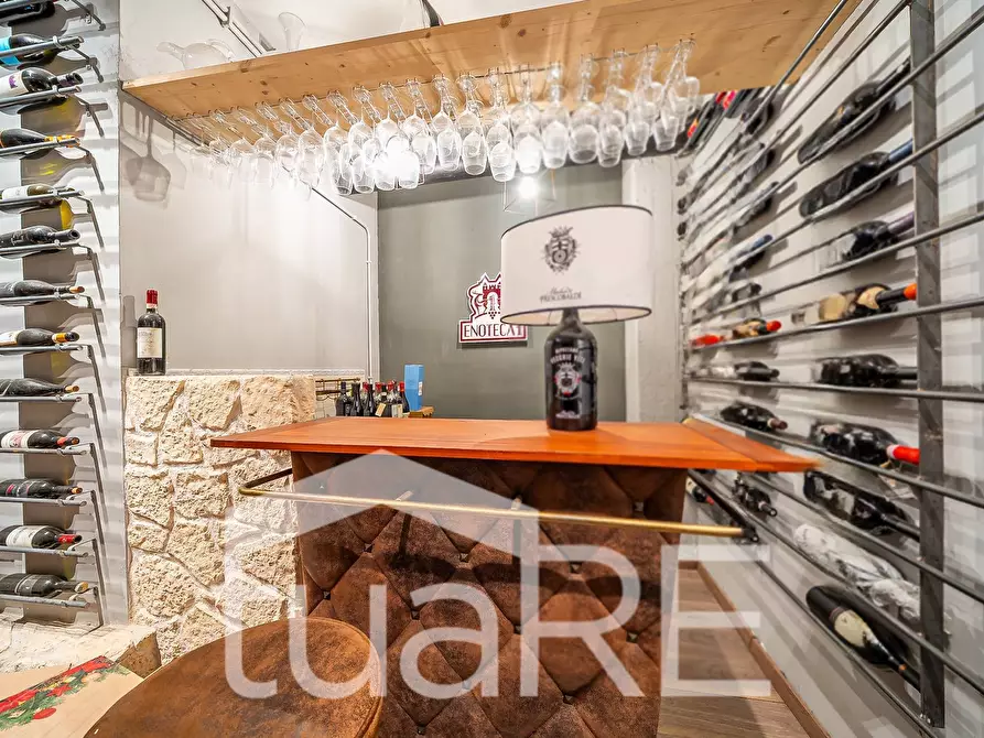 Immagine 8 di Negozio in vendita  in Via Principe Eugenio a Roma