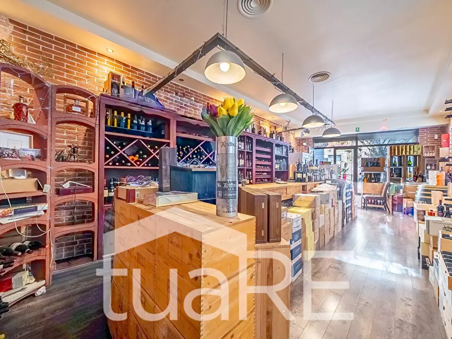 Immagine 9 di Negozio in vendita  in Via Principe Eugenio a Roma