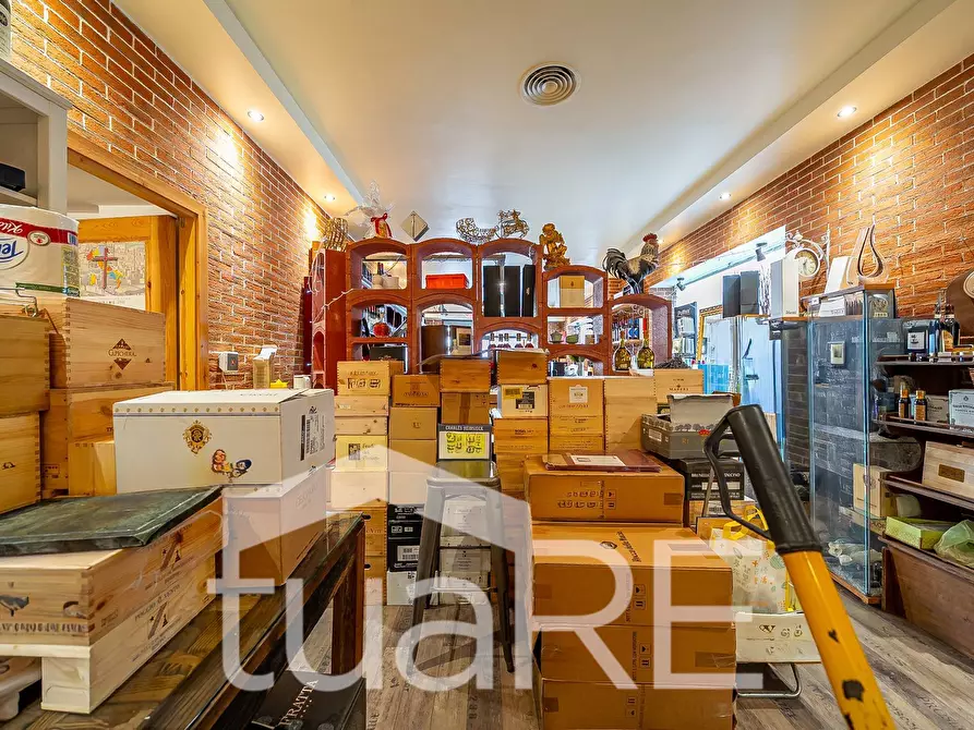 Immagine 16 di Negozio in vendita  in Via Principe Eugenio a Roma