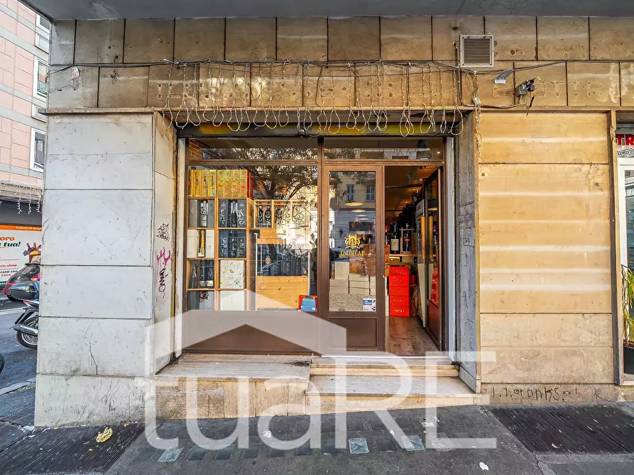 Immagine 26 di Negozio in vendita  in Via Principe Eugenio a Roma