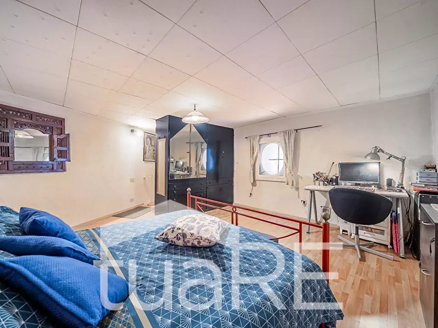 Immagine 5 di Appartamento in vendita  in Salita Di Sant'onofrio a Roma