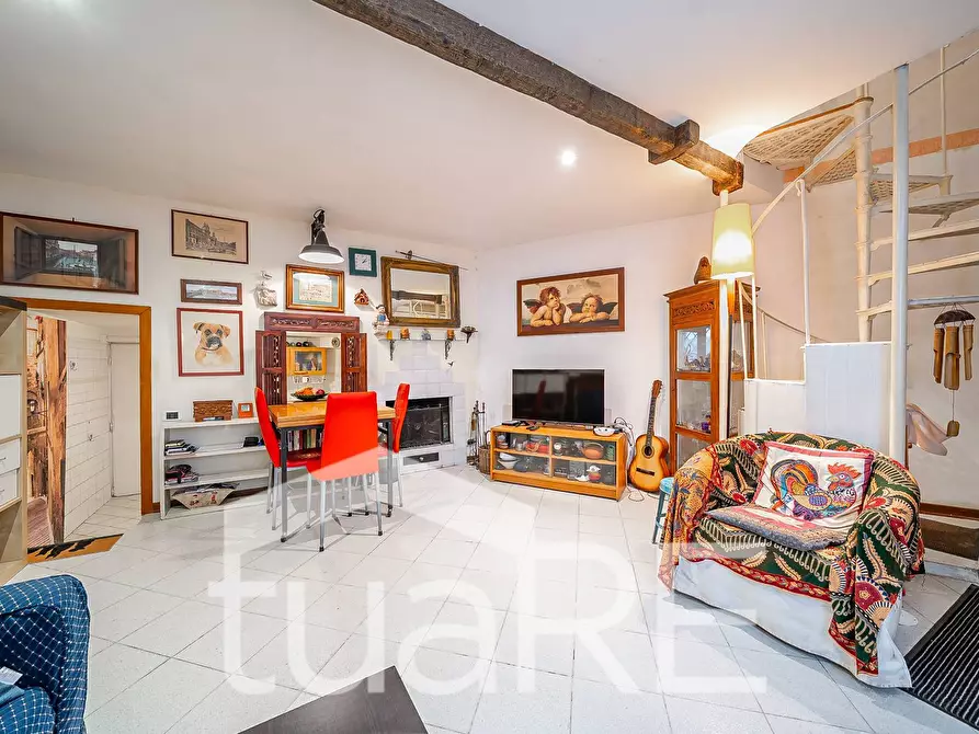 Immagine 12 di Appartamento in vendita  in Salita Di Sant'onofrio a Roma