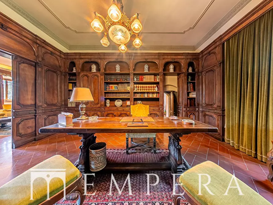 Immagine 5 di Villa in vendita  in Via Montecascioli a Scandicci