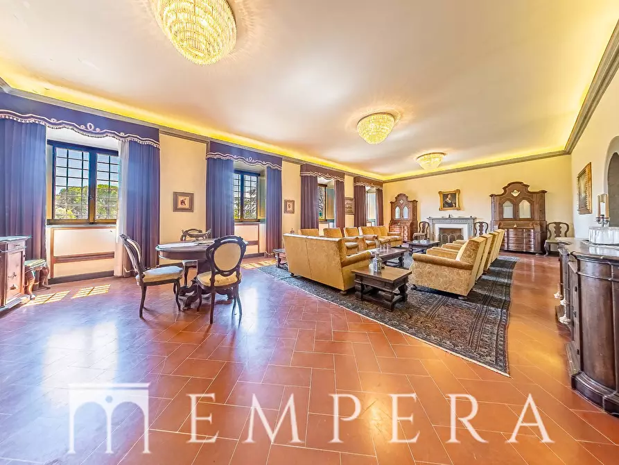 Immagine 10 di Villa in vendita  in Via Montecascioli a Scandicci