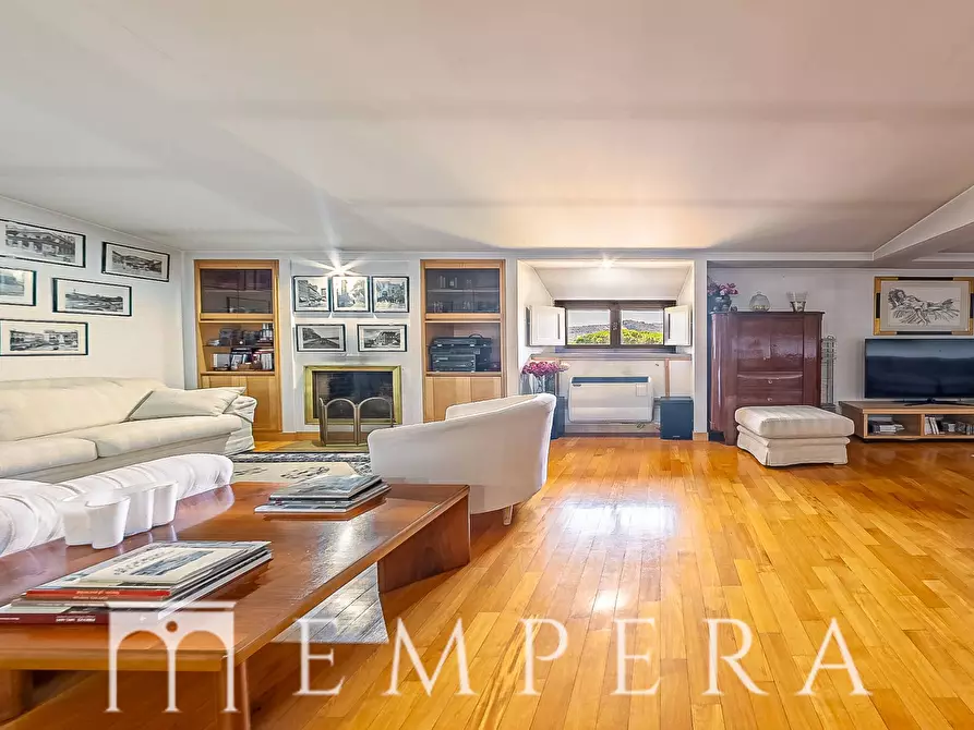 Immagine 14 di Villa in vendita  in Via Montecascioli a Scandicci