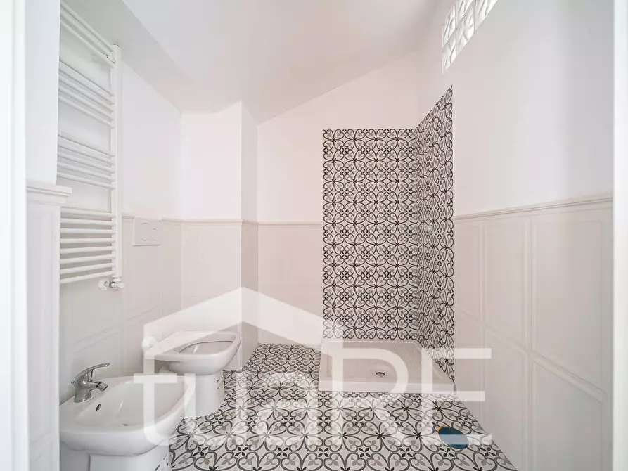 Immagine 11 di Villa in vendita  in Via Di Santa Passera a Roma