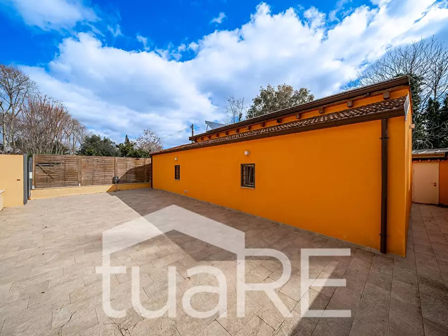 Immagine 14 di Villa in vendita  in Via Di Santa Passera a Roma