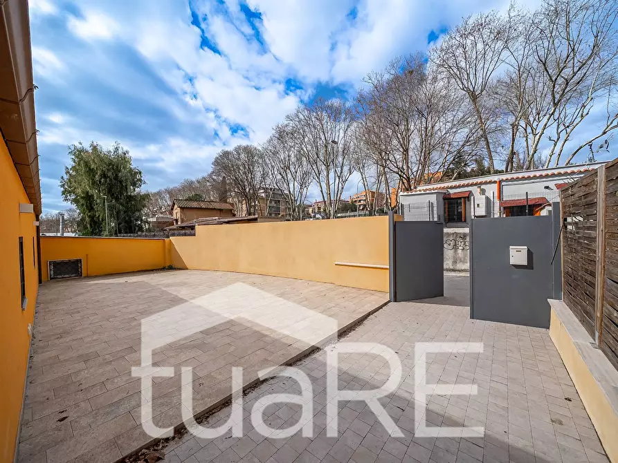 Immagine 16 di Villa in vendita  in Via Di Santa Passera a Roma