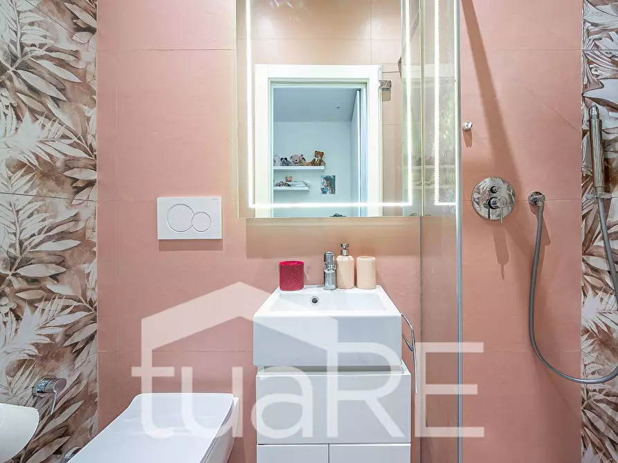 Immagine 15 di Appartamento in vendita  in Via Andrea Doria a Roma