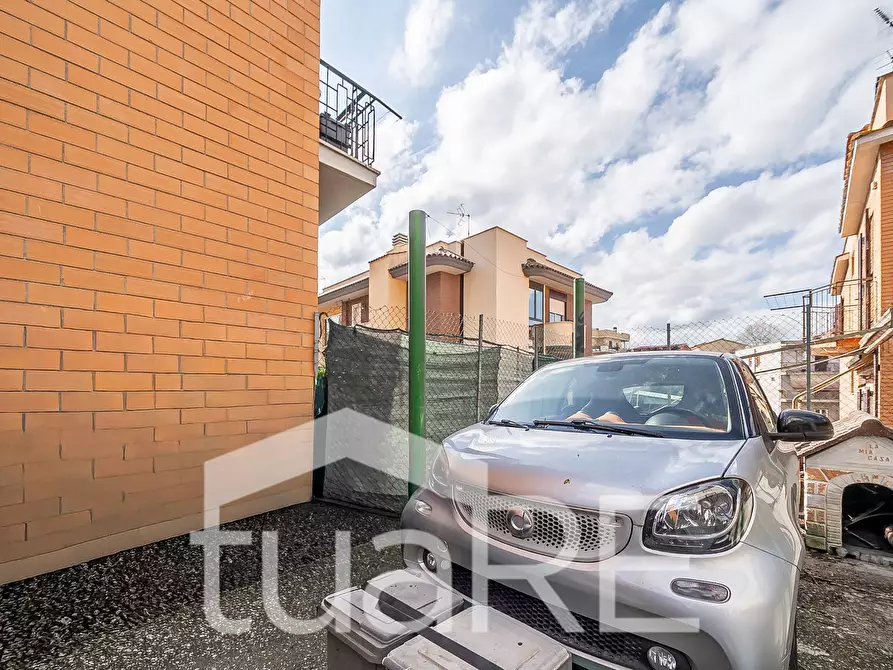 Immagine 11 di Appartamento in vendita  in Via Giulio Clovio a Roma