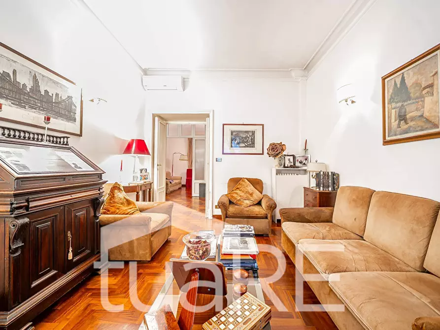 Immagine 3 di Appartamento in vendita  in Via Monte Santo a Roma