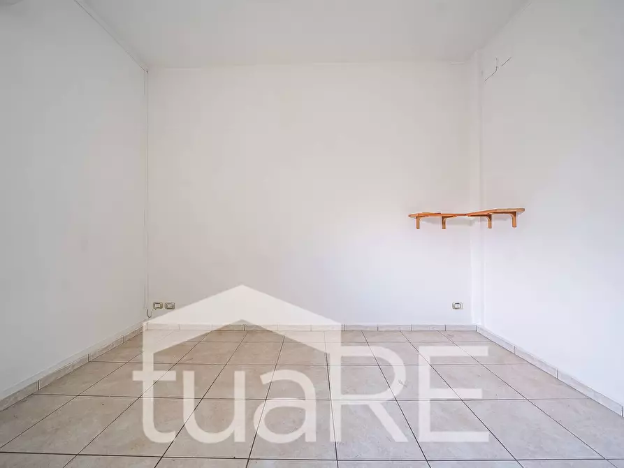 Immagine 16 di Negozio in vendita  in Via Di Pietralata a Roma