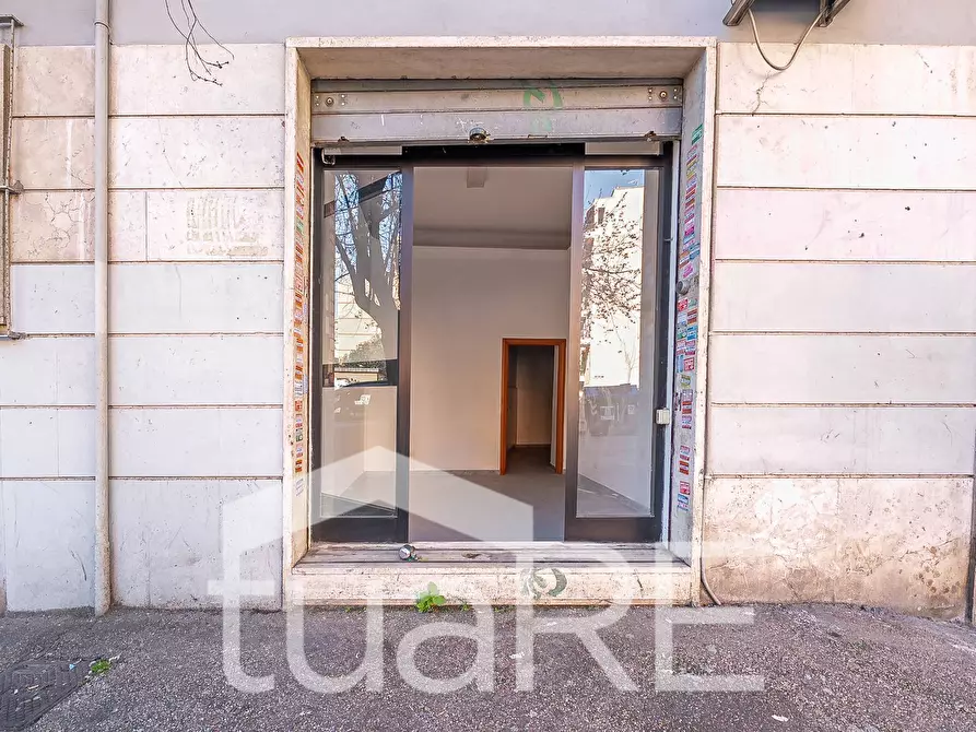 Immagine 4 di Appartamento in vendita  in Via Bartolomeo Perestrello a Roma