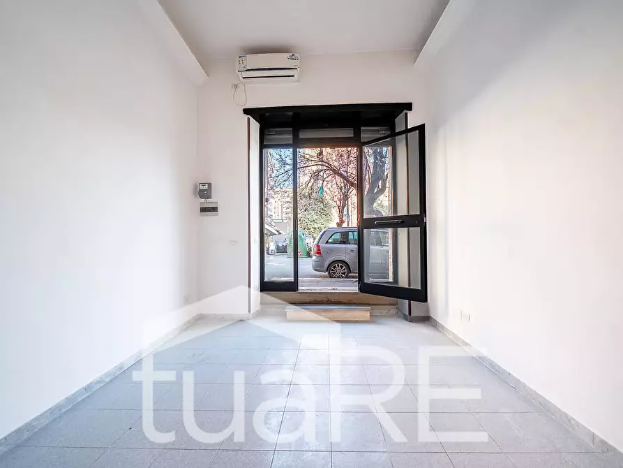 Immagine 12 di Appartamento in vendita  in Via Bartolomeo Perestrello a Roma