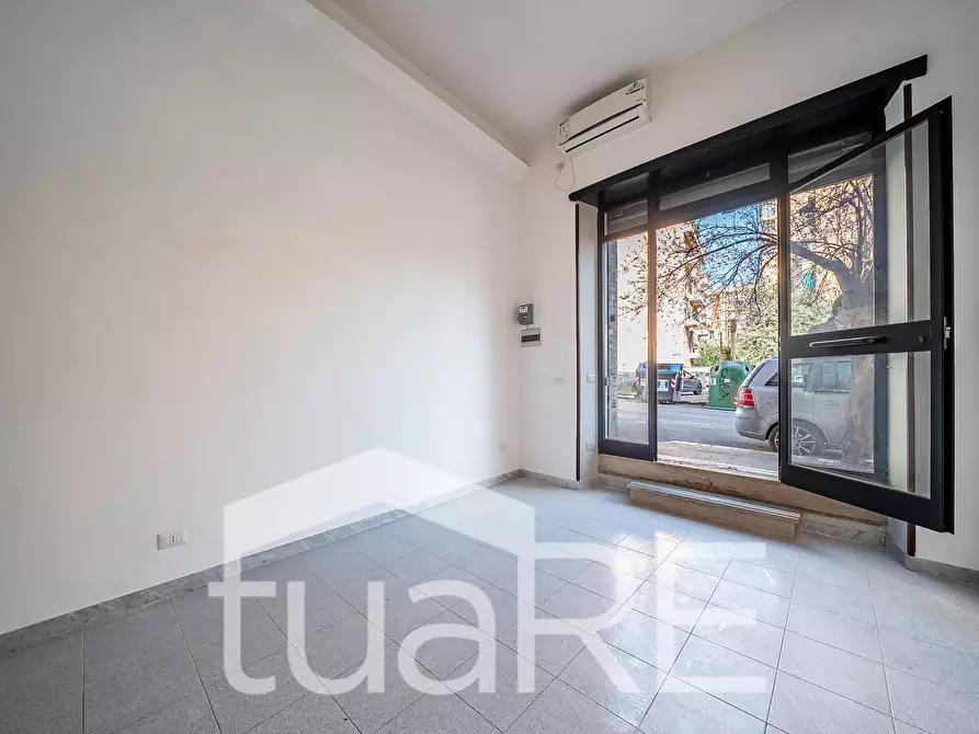 Immagine 16 di Appartamento in vendita  in Via Bartolomeo Perestrello a Roma