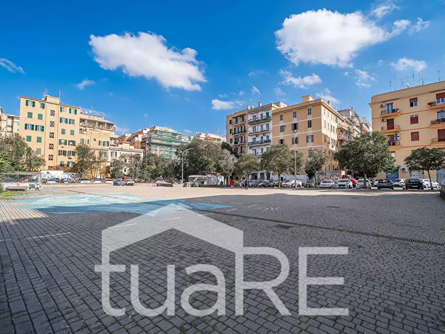 Immagine 17 di Appartamento in vendita  in Via Bartolomeo Perestrello a Roma