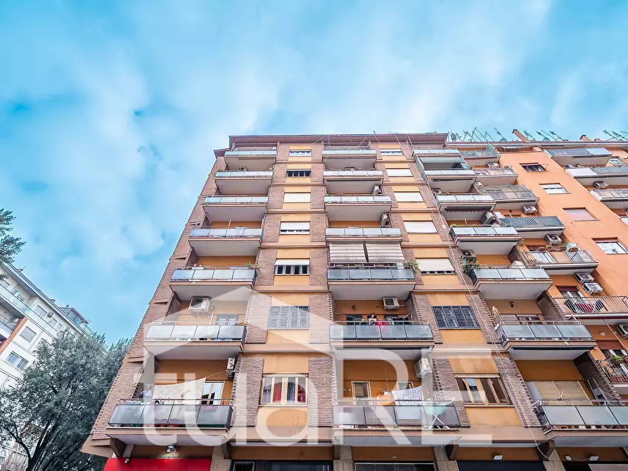 Immagine 7 di Magazzino in vendita  in Via Giovanni Aldini a Roma